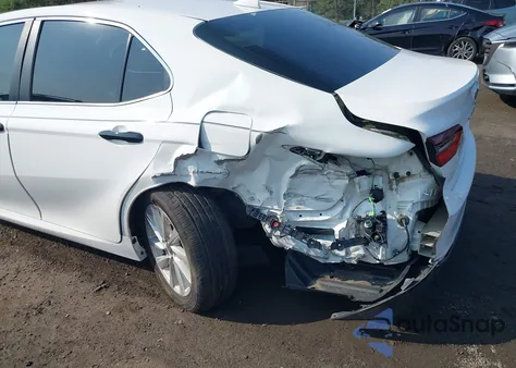 2022 Toyota Camry Le Awd z USA, uszkodzony, nr VIN 4T1R11BK0NU067461